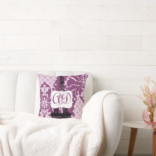 Plum Custom Eiffel Tower Monogram Bride's Pillow Kussen (Bank)
