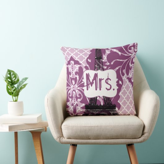 Plum Custom Eiffel Tower Monogram Bride's Pillow Kussen (Stoel)