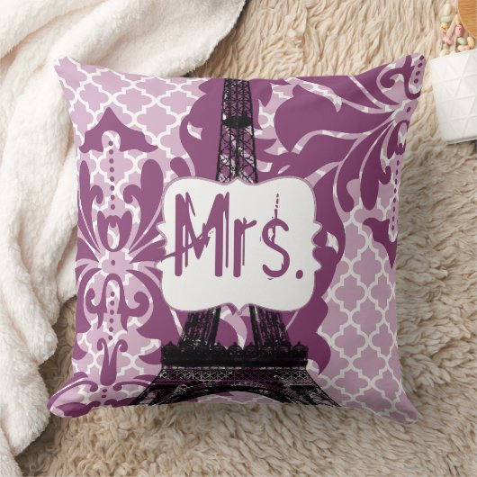 Plum Custom Eiffel Tower Monogram Bride's Pillow Kussen (Deken)