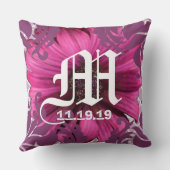 Plum Custom Gerber Daisy Monogram Weddenschap Date Kussen (Achterkant)
