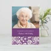 Plum Damask Foto 90th Birthday Party Invitations Kaart (Staand voorkant)