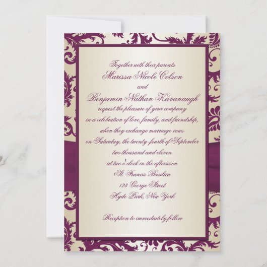 Plum Damask met PRINTED Ribbon Wedding Invite Kaart (Achterkant)