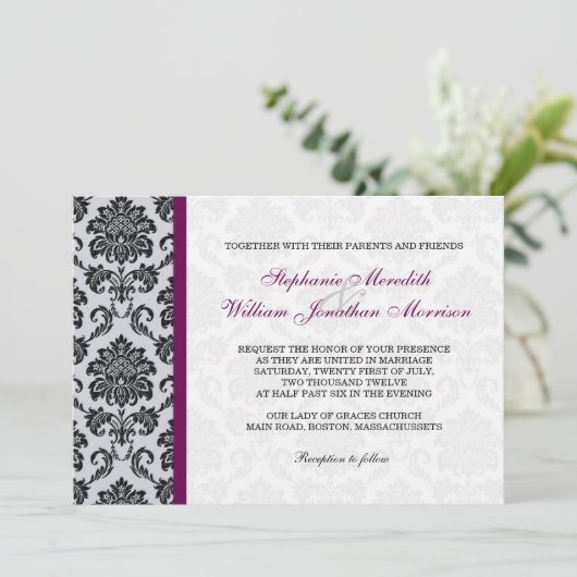 Plum Damask Monogram Wedding Invitation Kaart (Staand voorkant)