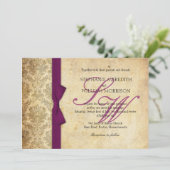 Plum Damask Vintage Bow Wedding Invitation Kaart (Staand voorkant)