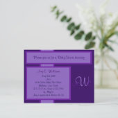 Plum Elegant Monogram Douche Uitnodiging (Staand voorkant)
