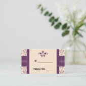 Plum en Champagne Damask Wedding Place Cards Plaatskaartje (Staand voorkant)