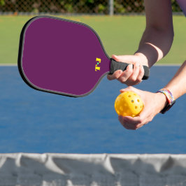 Plum gepersonaliseerd monogram pickleball paddle