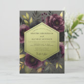 Plum Moody Botanical Wedding Kaart (Staand voorkant)