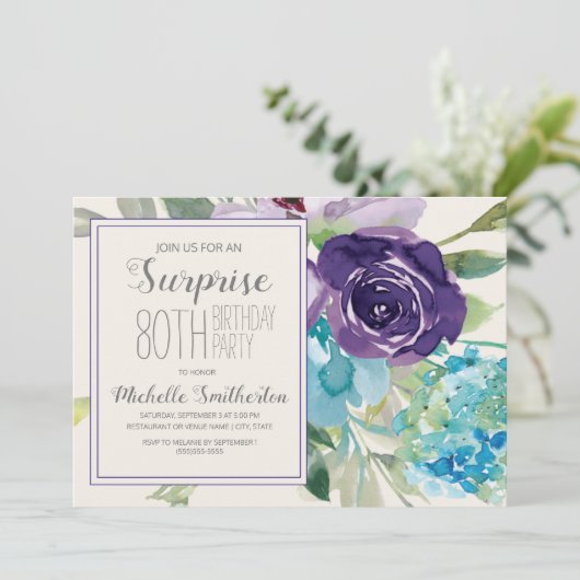 Plum Paars Blue Floral Surprise 80th Birthday Kaart (Staand voorkant)