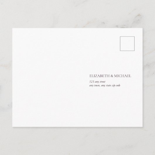 Plum Paars Floral Script Wedding RSVP Uitnodiging Briefkaart (Achterkant)