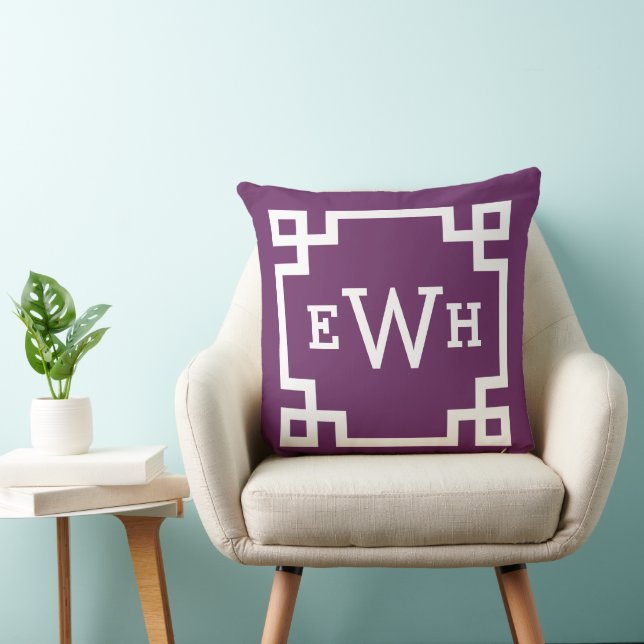 Plum Paars Greek Key Custom Monogram Initialen Kussen (Stoel)