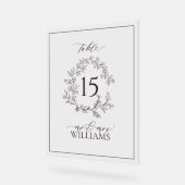 Plum Paarse Crest Monogram Trouwtafel Nummer Acryl Bord (Hoek)