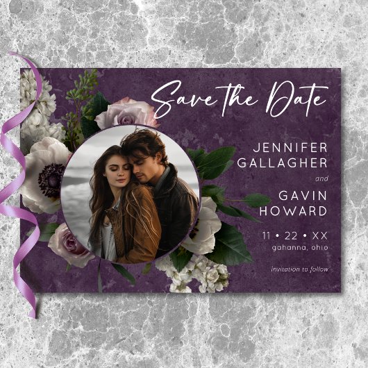 Plum Paarse Elegante Bloemen Moderne Trouwfoto Save The Date