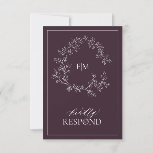 Plum Paarse Leafy Crest Monogram Wedding RSVP Card (Voorkant)