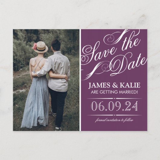 Plum Paarse Script Foto Opslaan van de datum Aankondigingskaart (Voorkant)