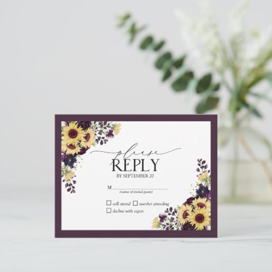 Plum Paarse Sunflower Waterverf Wedding RSVP Uitnodiging Briefkaart (Staand voorkant)