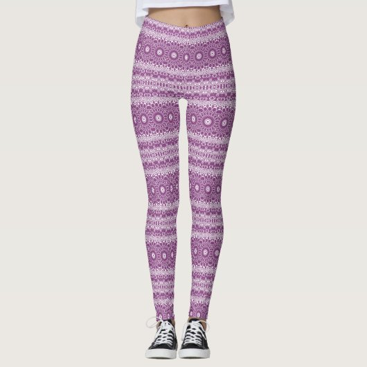 Plum Petal Mandala Symfonie Leggings (Voorkant)
