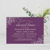 Plum Purple & Silver Wedding Rehearsal & Dinner Kaart (Staand voorkant)