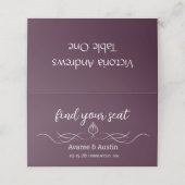 Plum Purple Wedding Table Seating Cards Plaatskaartje (Buitenkant ongevouwen)
