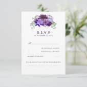 Plum Violet Flowers Elegant Wedding RSVP Kaartje (Staand voorkant)