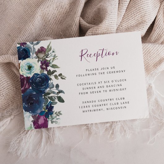 Plum Waterverf Floral Navy Blue Wedding Reception Informatiekaartje