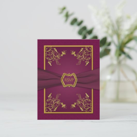 Plum Wine Damask en Gold Medallion Reageer Kaart (Staand voorkant)