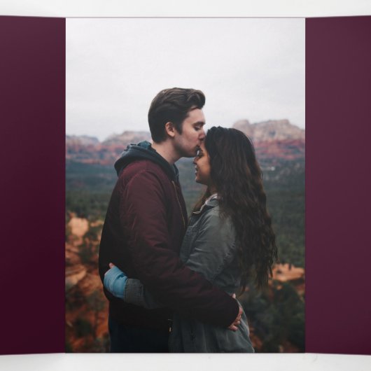 Plum Wood Country Lace Alles in een bruiloft Drieluik Uitnodiging (Binnenkant midden)