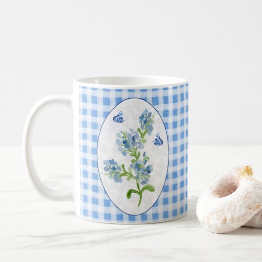Plumbago Flowers en Butterflies op Blue Gingham Koffiemok (Met donut)