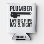 Plumber Laying Pipe Day & Night Blikjeskoeler (Voorkant)