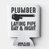 Plumber Laying Pipe Day & Night Blikjeskoeler (Achterkant)