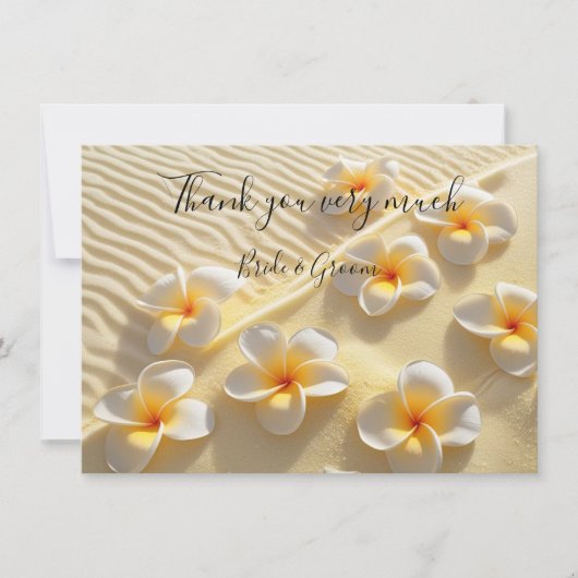 Plumeria bloem op zand bedankkaart (Voorkant)