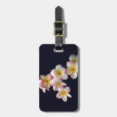 Plumeria blossom op donkerblauw bagagelabel (Voorkant verticaal)