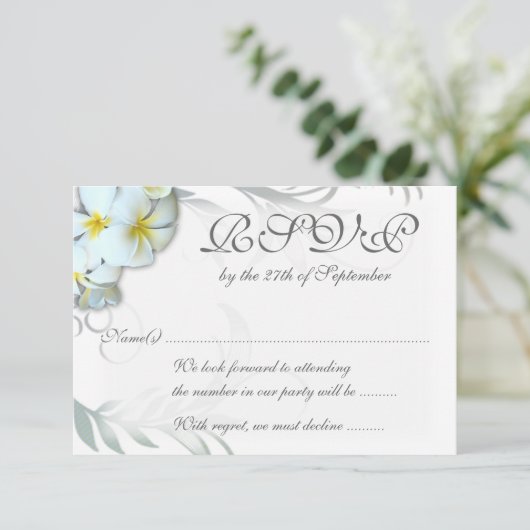 Plumeria Flourish RSVP Wedding Enclosure Kaart (Staand voorkant)