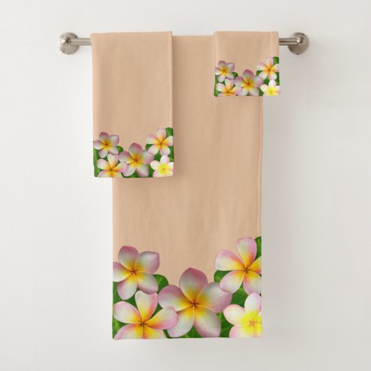 Plumeria Flowers on Champagne Beige Bath Towel Set Bad Handdoek (Insitu)