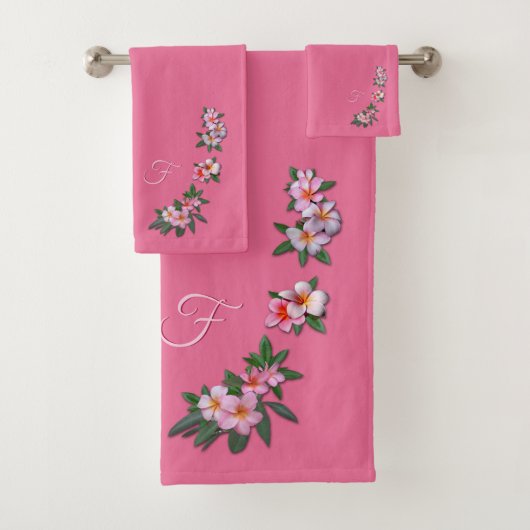 Plumeria op Roze met je Monogram Bad Handdoek (Insitu)