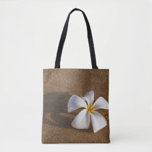 Plumeria op zandstrand, Maui, Hawaii, Verenigde St Tote Bag
