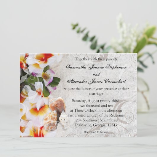 Plumeria Orchidee Lei in het Zandstrand Bruiloft Kaart (Staand voorkant)