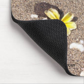 Plumeria Washes Ashore Muismat (Hoek)