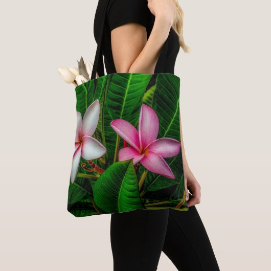 Plumerias in wit en roze Tas (Dichtbij)