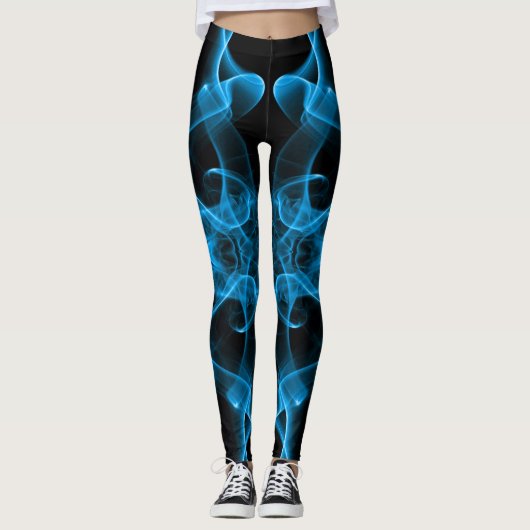 Plumes van blauwe rook op zwart leggings (Voorkant)
