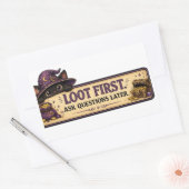 Plunder eerst, stel later vragen D&D kat sticker (Envelop)
