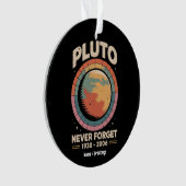 Pluto 1930-2006: een grappige retro-ruimte ornament (voorkant)