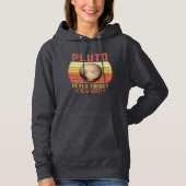 pluto NEVER FORGET Hoodie (Voorkant)