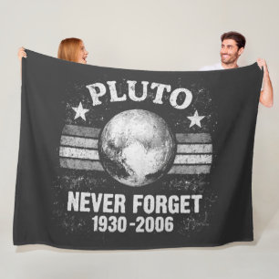 Pluto Nooit Vergeten Fleece Deken