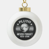 Pluto Nooit Vergeten Keramische Bal Ornament (Voorkant)