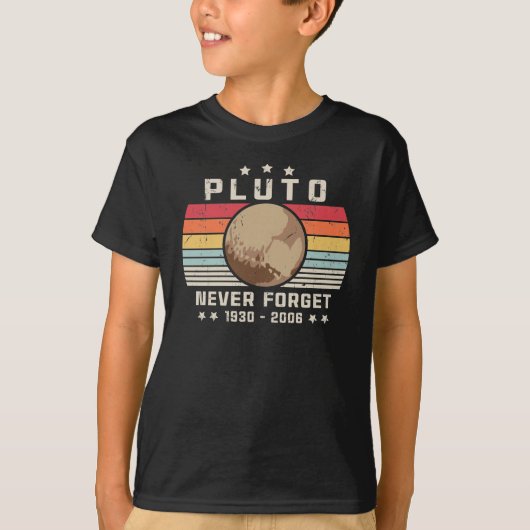Pluto vergeet nooit 1930 - 2006 Retro Funny Space T-shirt (Voorkant)