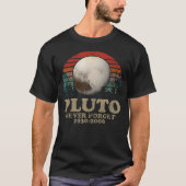 Pluto vergeet nooit t-shirt (Voorkant)