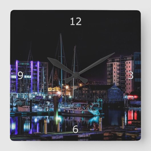Plymouth Barbican bij nacht Vierkante Klok (Voorkant)