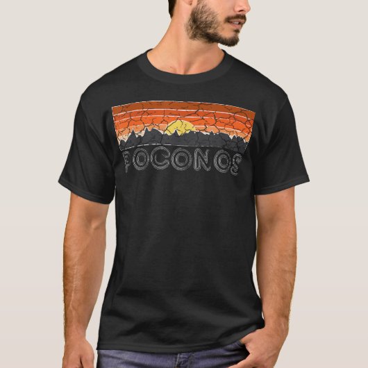 Poconos Pa Retro Gedecoreerde Berg T-shirt (Voorkant)