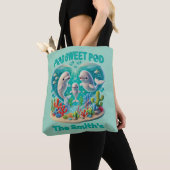 "Pod Sweet Pod" Whale familie  Tote Bag (Dichtbij)